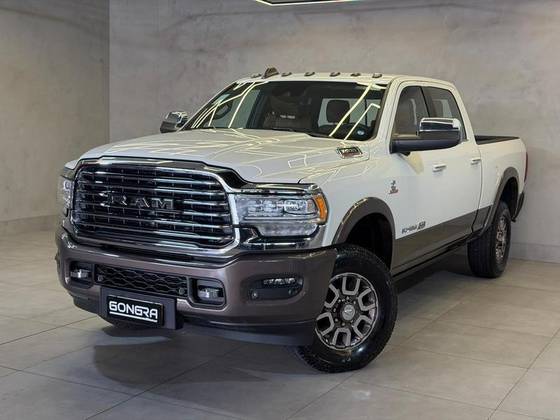 RAM 3500 6.7 I6 TURBO DIESEL LIMITED LONGHORN CD 4X4  AUTOMÁTICO